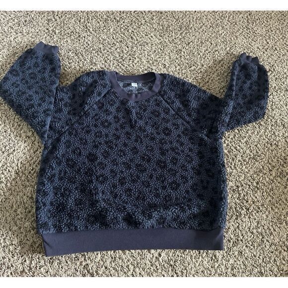 Old Navy Tops - Old Navy blue fuzzy long‎ sleeve shirt size large